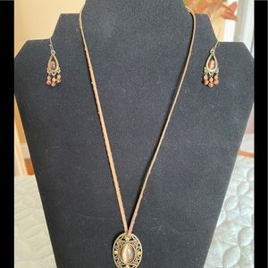 2/$8 mix and match jewelry items   Necklace & earrings
